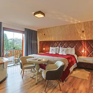  Hotel La De Charme